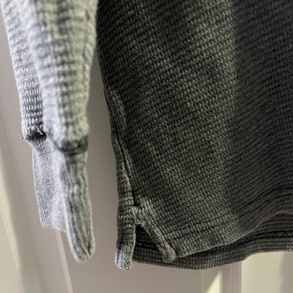 NWOT. Men’s XLT Northwest Territory Gray 1/4 Button Down Thermal Top! - Picture 3 of 4